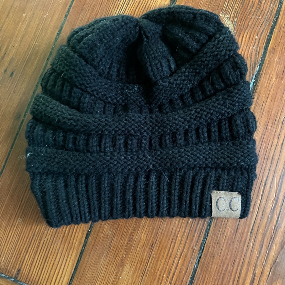 Black Knit Beanie